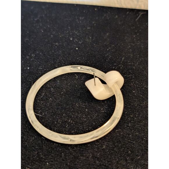Extra Large Cream Acrylic DoorKnocker Loopy Pierced Earrings - Picture 4 of 6